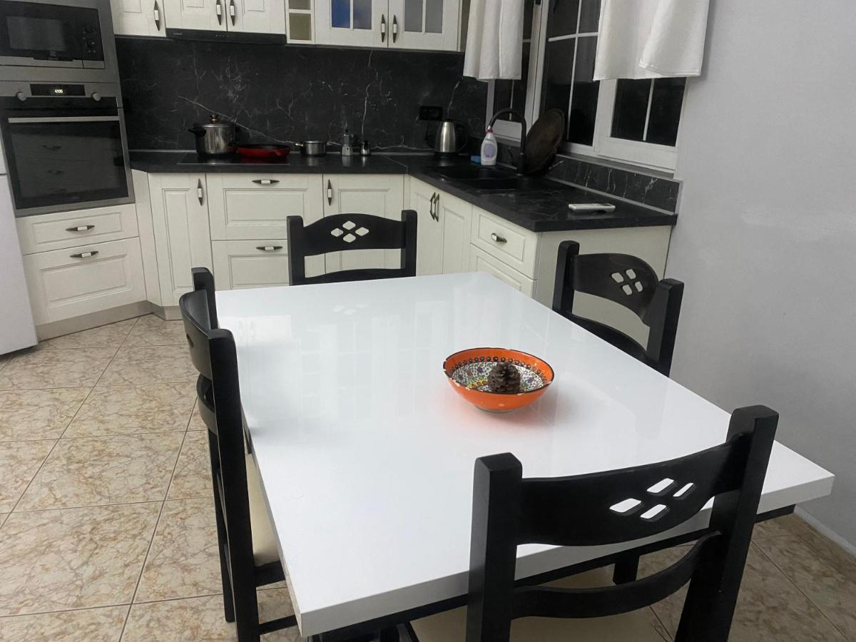 Tirana Apartment White Εξωτερικό φωτογραφία