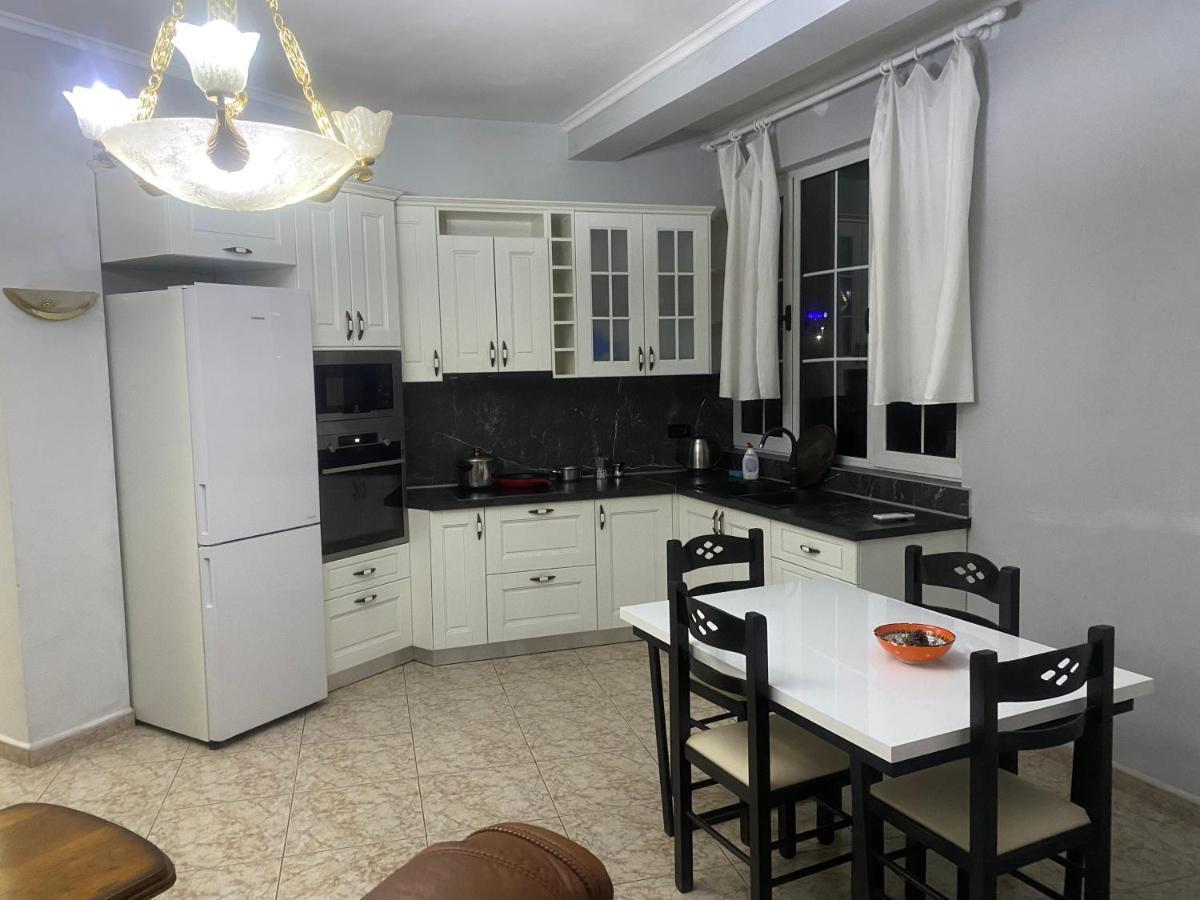 Tirana Apartment White Εξωτερικό φωτογραφία