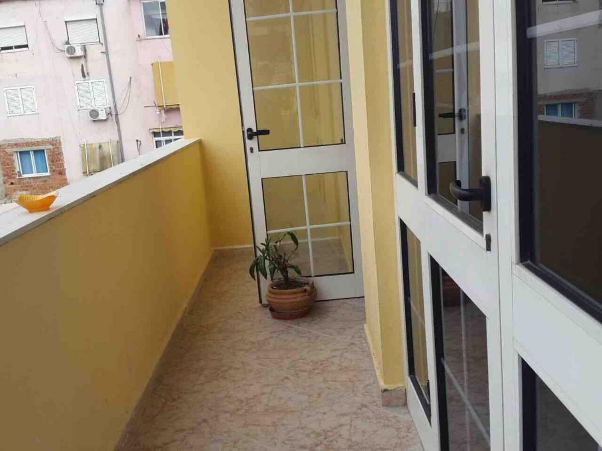 Tirana Apartment White Εξωτερικό φωτογραφία