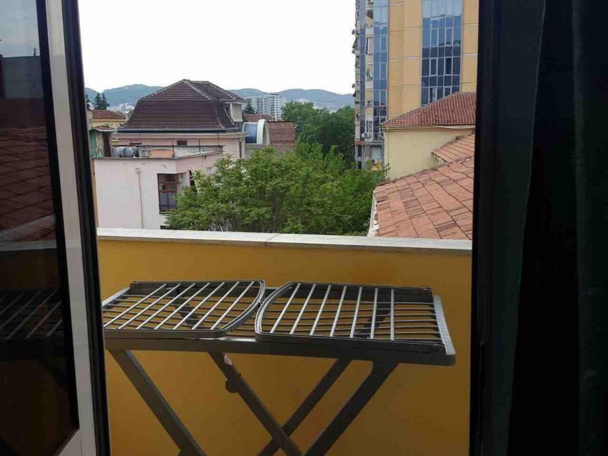 Tirana Apartment White Εξωτερικό φωτογραφία